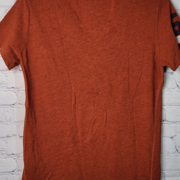 Superdry Track Field Tshirt Large - Picture 6 of 8